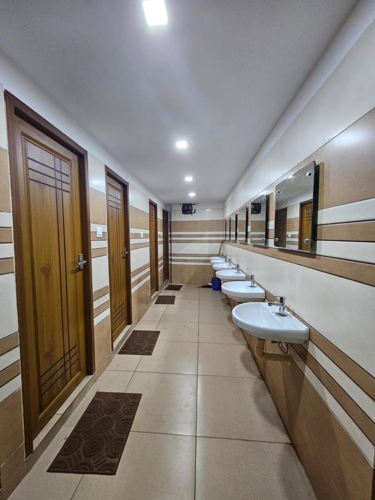 Lowfare Dormitory Kozhikode Exterior foto